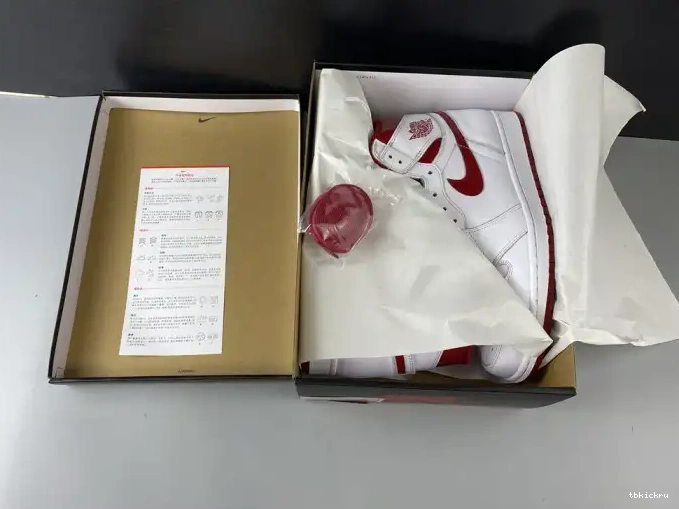 Cheap TBK Red Metallic Air (2017) Jordan 1 Retro 555088-103 0506